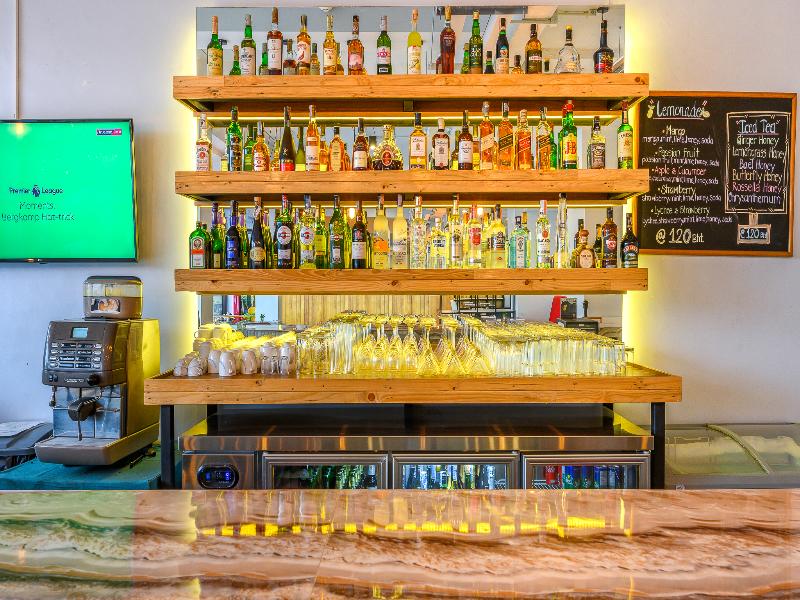 Maikhao Hotel - Bar