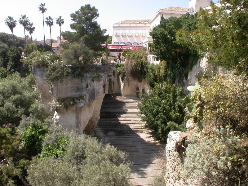 Grand Villa Politi - Genel