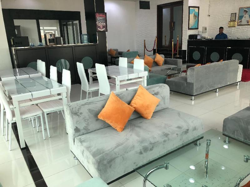 Al Multaqa Hotel - Lobi