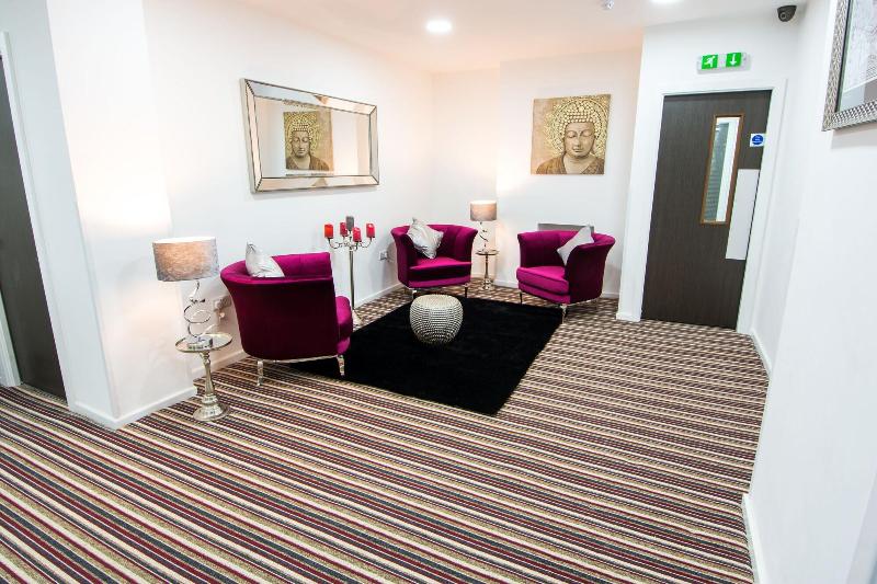 Abbey Hotel - Genel