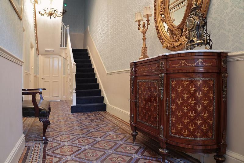The Georgian Townhouse Hotel - Lobi