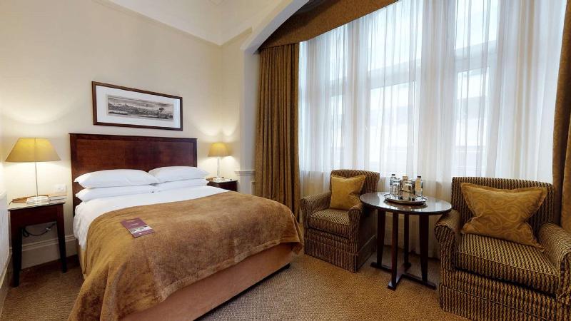 Macdonald Burlington Hotel - Oda