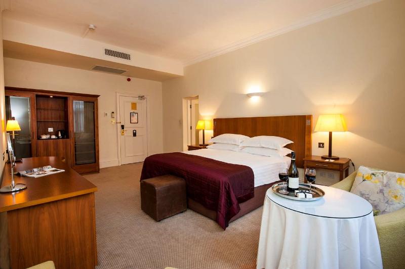 Macdonald Burlington Hotel - Oda