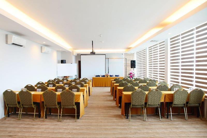 The One Hotel Makassar - Aktivite