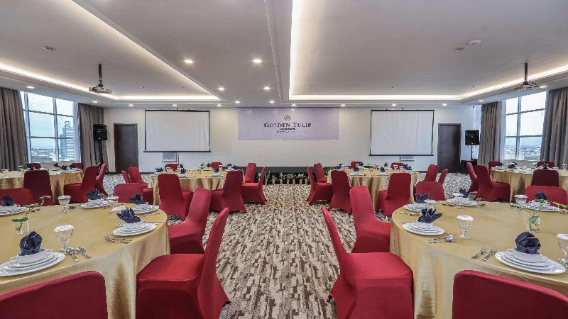 Golden Tulip Essential Makassar - Toplantı