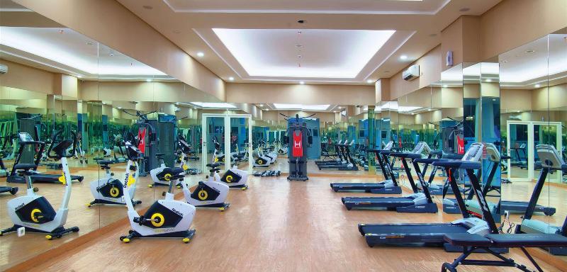 Golden Tulip Essential Makassar - Aktivite
