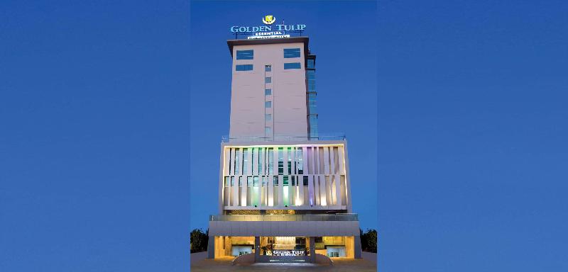 Golden Tulip Essential Makassar - Genel
