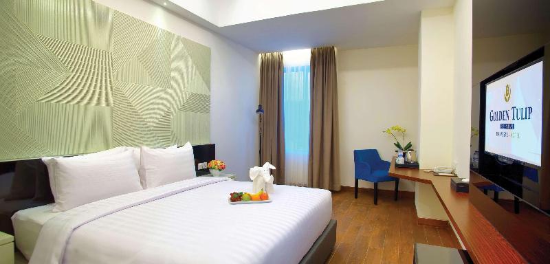 Golden Tulip Essential Makassar - Oda
