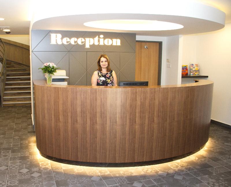 City Hotel Ring - Lobi