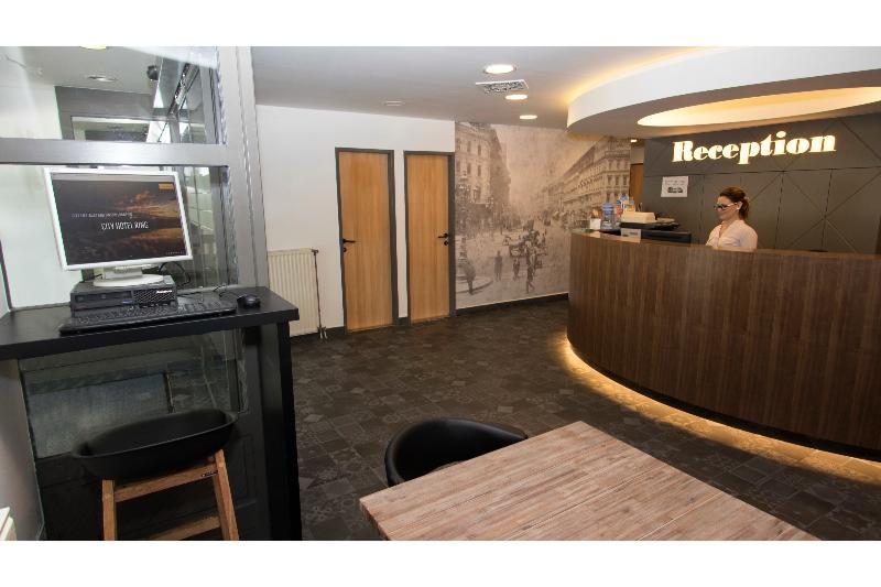 City Hotel Ring - Lobi
