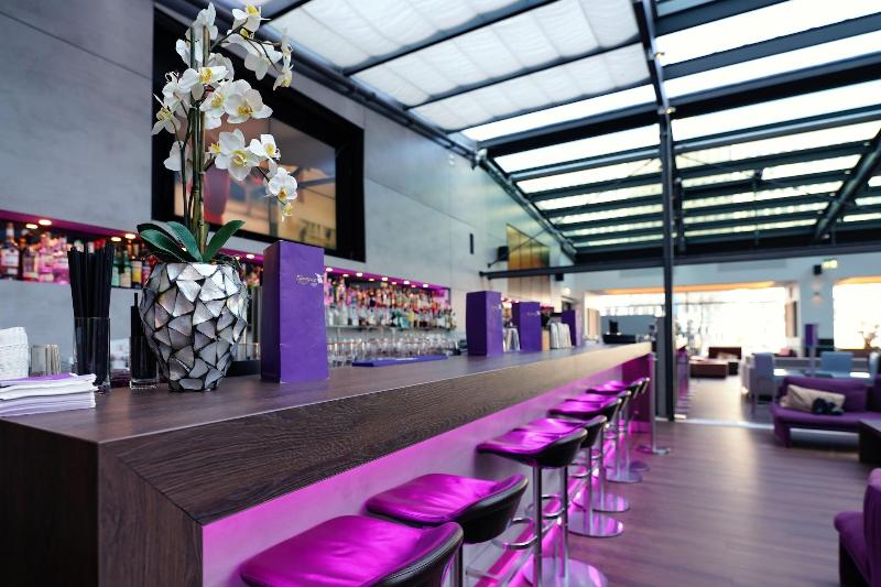Park Inn by Radisson Berlin Alexanderplatz - Bar