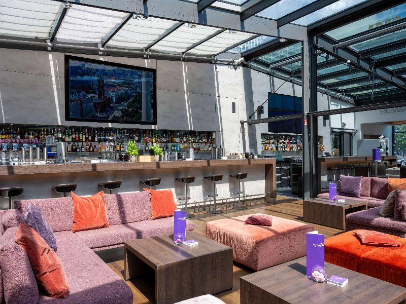 Park Inn by Radisson Berlin Alexanderplatz - Bar