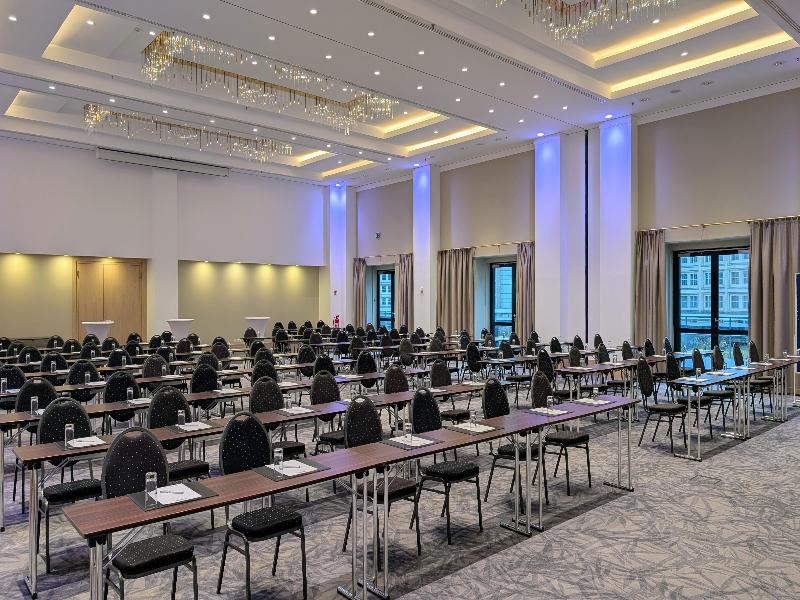Park Inn by Radisson Berlin Alexanderplatz - Toplantı