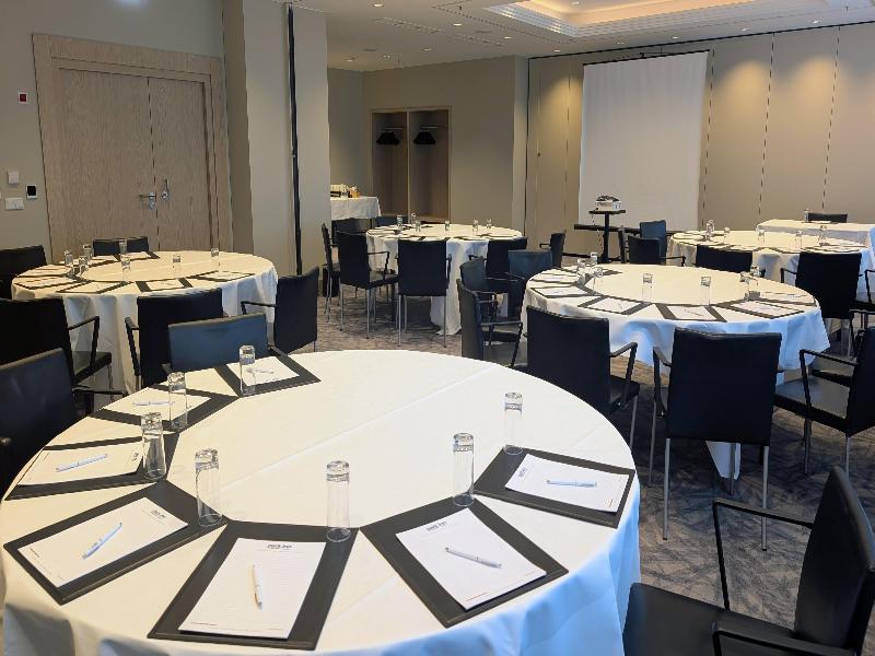 Park Inn by Radisson Berlin Alexanderplatz - Toplantı