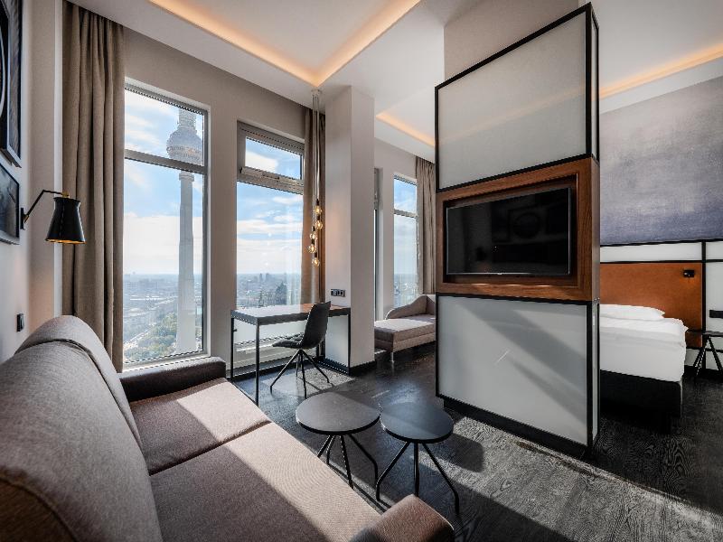 Park Inn by Radisson Berlin Alexanderplatz - Oda