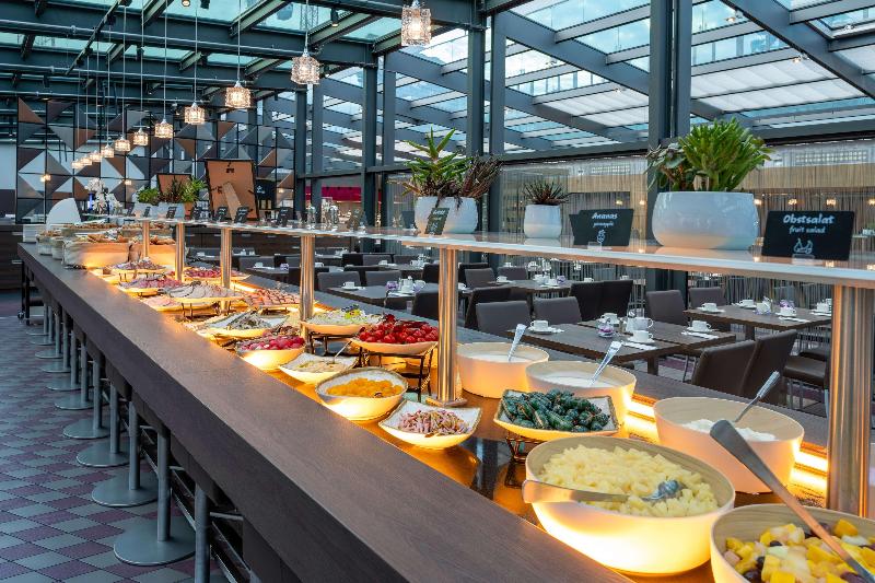 Park Inn by Radisson Berlin Alexanderplatz - Restoran