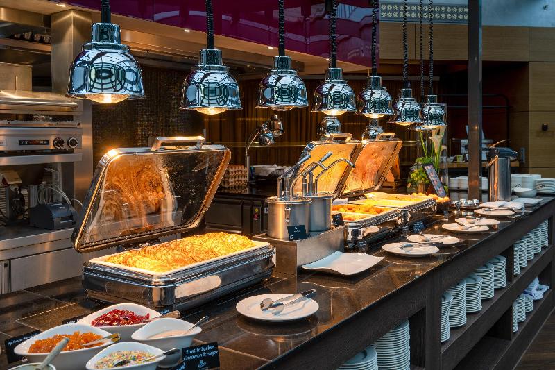 Park Inn by Radisson Berlin Alexanderplatz - Restoran