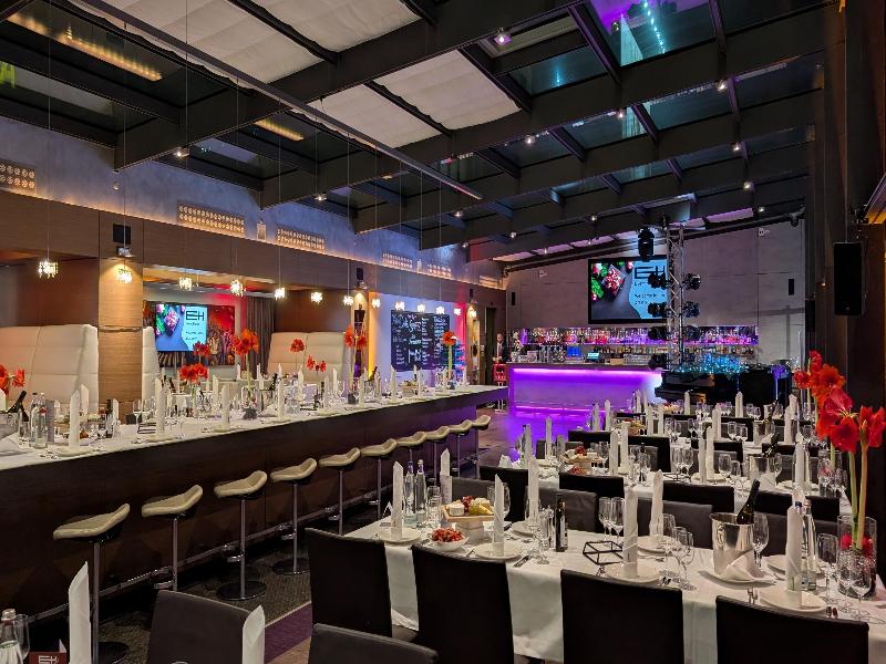 Park Inn by Radisson Berlin Alexanderplatz - Restoran