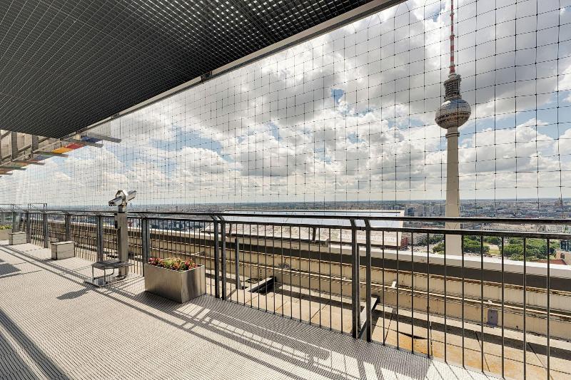 Park Inn by Radisson Berlin Alexanderplatz - Teras