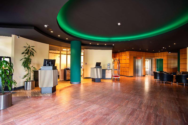Best Western Premier Airporthotel Berlin - Lobi