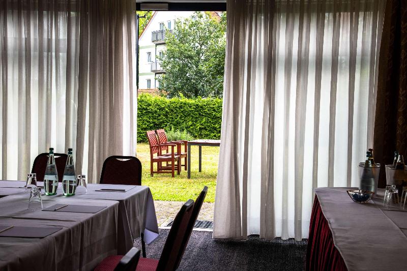 Best Western Premier Airporthotel Berlin - Toplantı