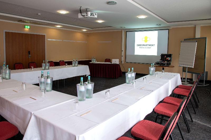 Best Western Premier Airporthotel Berlin - Toplantı