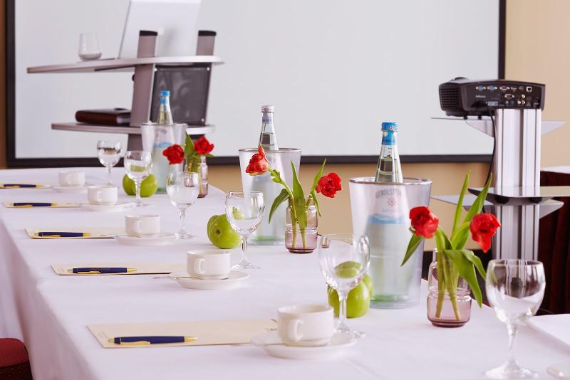 Best Western Premier Airporthotel Berlin - Toplantı