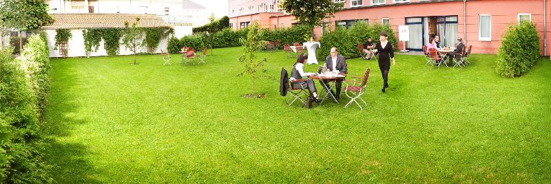 Best Western Premier Airporthotel Berlin - Genel