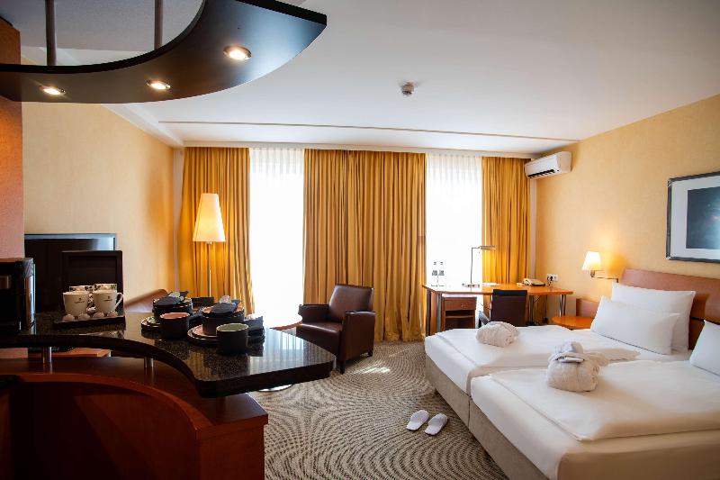 Best Western Premier Airporthotel Berlin - Oda