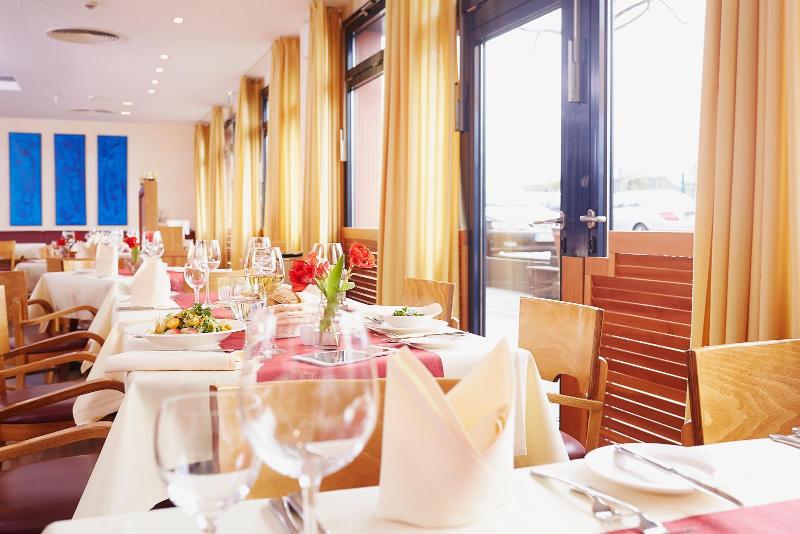 Best Western Premier Airporthotel Berlin - Restoran