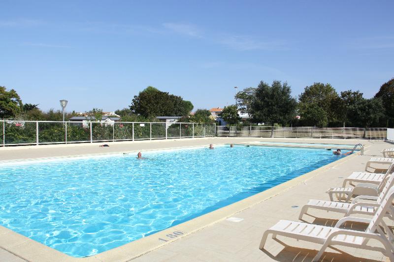 Residence Azureva Fouras - Havuz