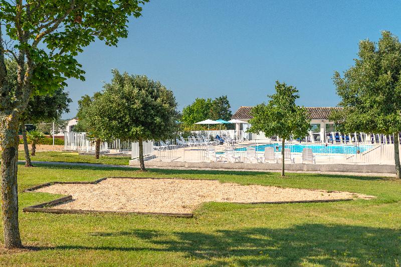 Residence Azureva Fouras - Havuz