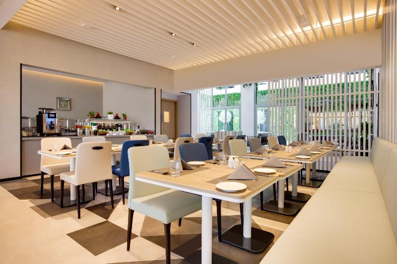 Lemon Tree Hotel Jumeirah, Dubai - Restoran