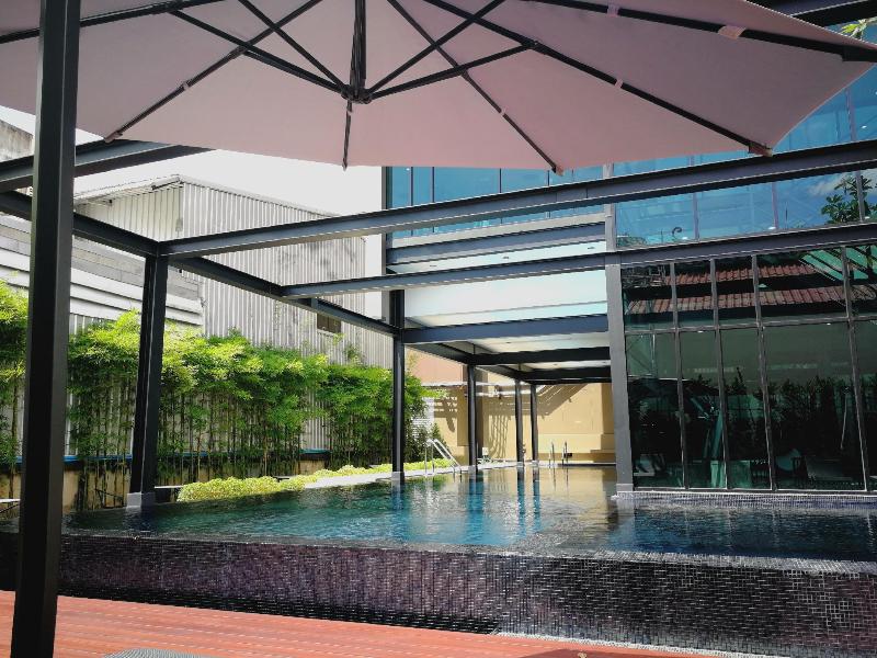 S Hadyai Hotel - Havuz