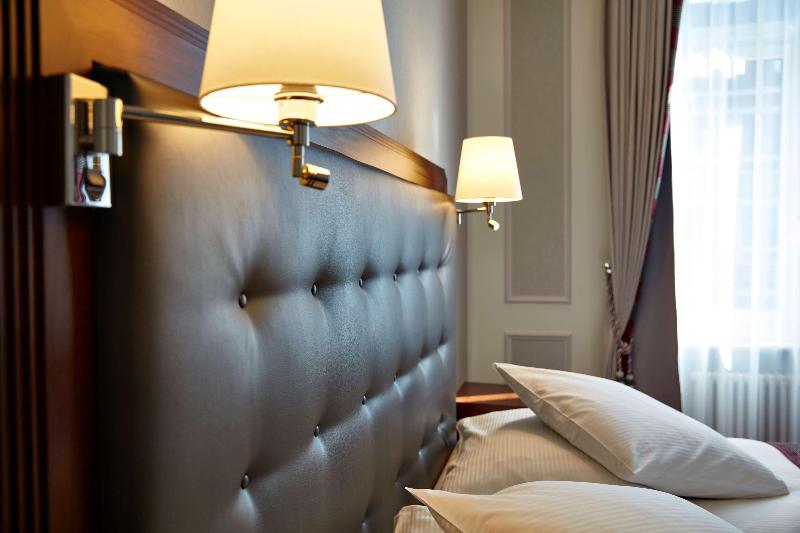Hotel Schweizerhof Zürich - Oda