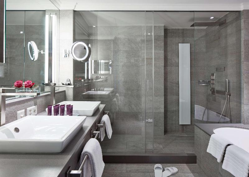 Hotel Schweizerhof Zürich - Oda