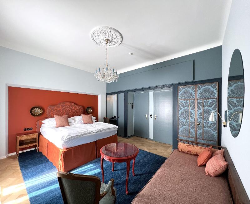 Romantik Hotel Europe - Oda