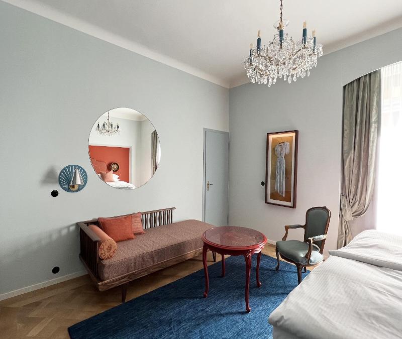 Romantik Hotel Europe - Oda