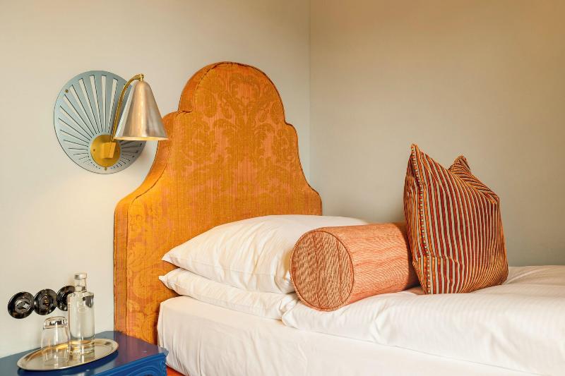 Romantik Hotel Europe - Oda