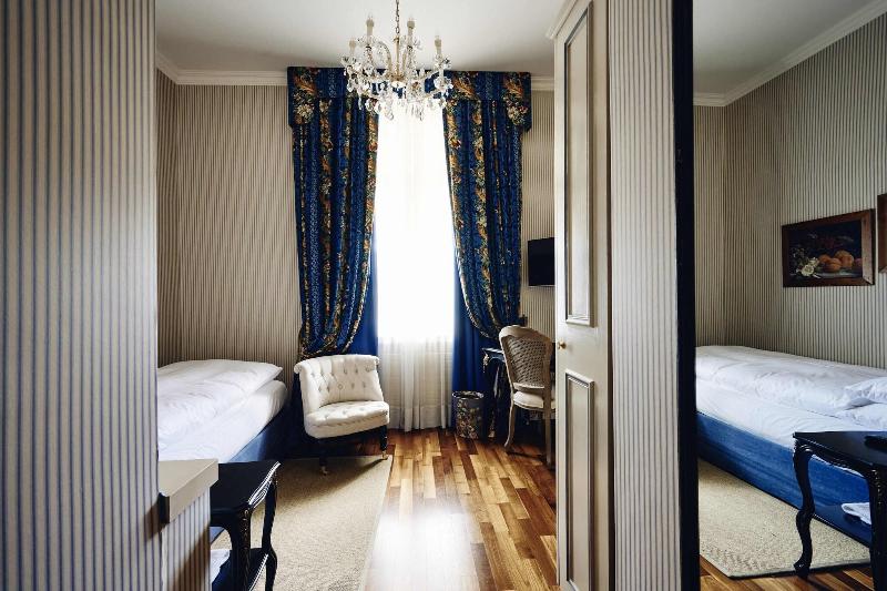 Romantik Hotel Europe - Oda