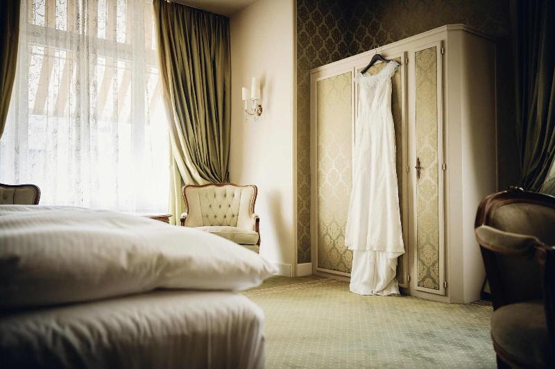 Romantik Hotel Europe - Oda