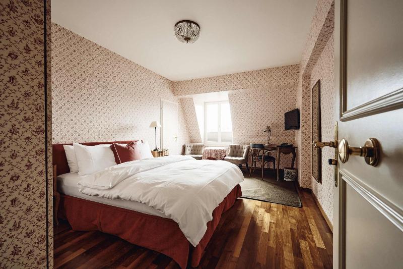 Romantik Hotel Europe - Oda