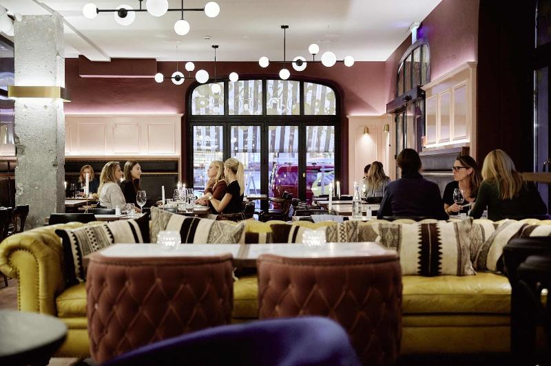Romantik Hotel Europe - Restoran