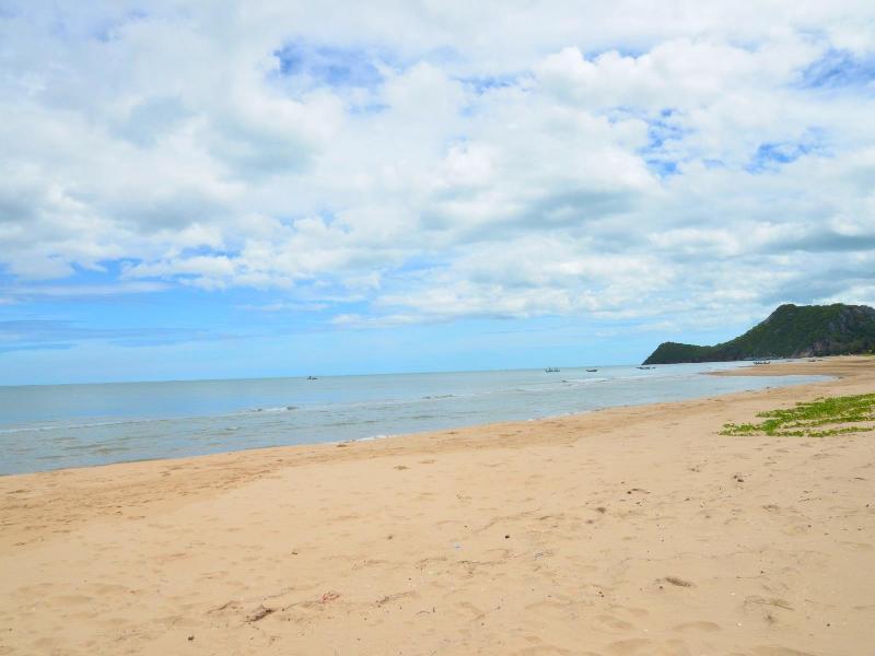 Hua Plee Lazy Beach Hotel - Plaj