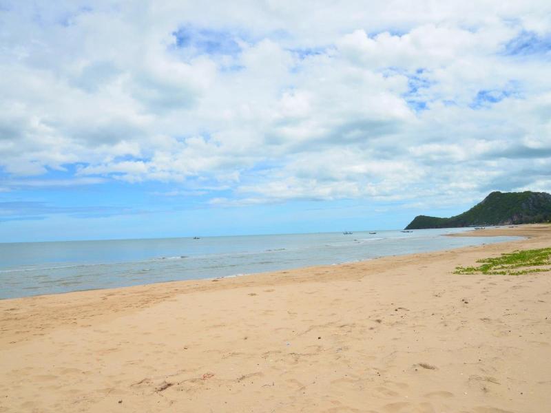 Hua Plee Lazy Beach Hotel - Plaj