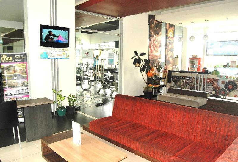 High Livin Apartment - Lobi