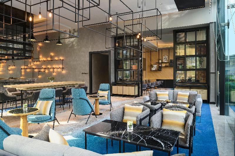Holiday Inn & Suites Siracha Laemchabang - Bar