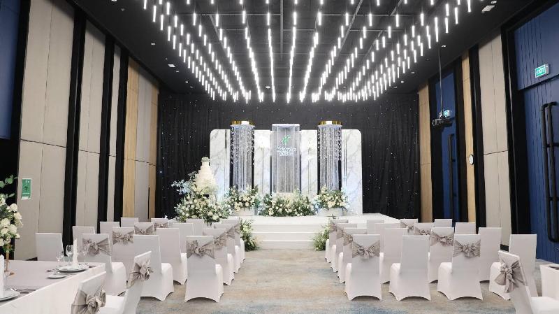 Holiday Inn & Suites Siracha Laemchabang - Toplantı