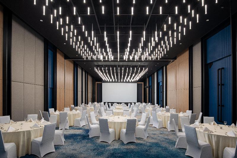 Holiday Inn & Suites Siracha Laemchabang - Toplantı