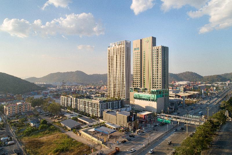 Holiday Inn & Suites Siracha Laemchabang - Genel